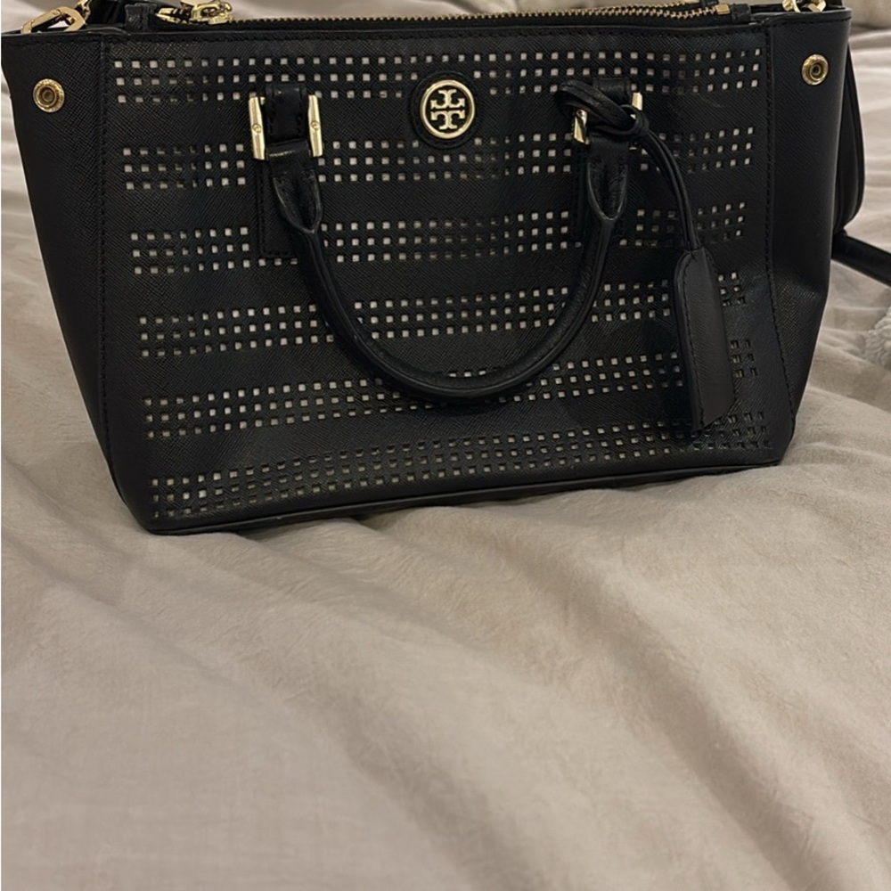 ❌SOLD❌ Tory Burch Black Cutout Shoulder Bag